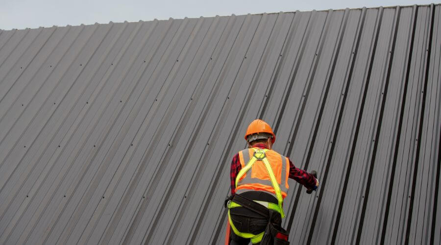 Expert Emergency Roof Repairs services in Winslow, IN
